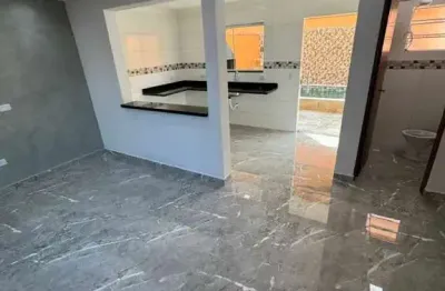 Sobrado novo em itanhaém - 2 suítes + piscina privativa!