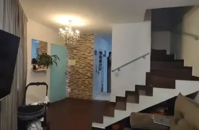 Sobrado condominio fechado próximo nova estação comendador