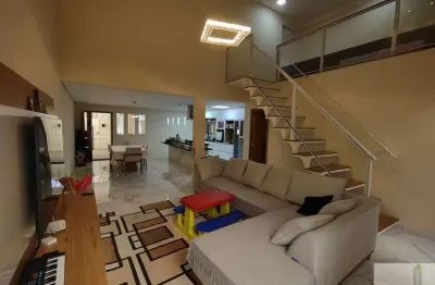 Capão redondo belíssimo sobrado ótimo local. não da financiamento