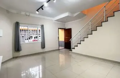 Excelente sobrado à venda no campo grande - modernidade, conforto e localização privilegiada!