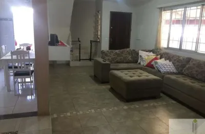 Casa com 4 quartos à venda no Jardim Taboão, São Paulo 