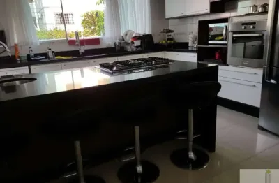 Região jd.prudência  casa térrea, 3 dormitórios, 5 vagas