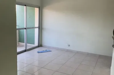 Ap de  2 dormitórios com sacada! vila patricia, região da vila tesouro!