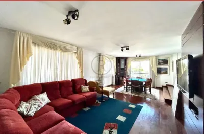 Apartamento no batel. 4 dormitórios 2 suítes, ampla sacada com linda vista, 2 vagas e portaria 24h são 181m² de área priv no melhor bairro de curitiba