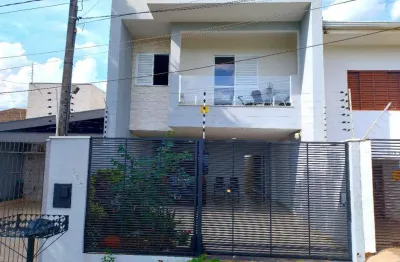 Sobrado à venda em maringá, jardim aclimação, com 3 quartos, com 198 m²