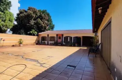 Casa com 3 dormitórios à venda, 265 m² por r$ 1.950.000,00 - zona 07 - maringá/pr