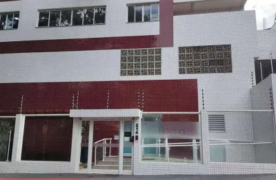 Apartamento com 02 dormitórios para alugar, 57 m² por r$ 1.650/mês - zona 07 - maringá/pr