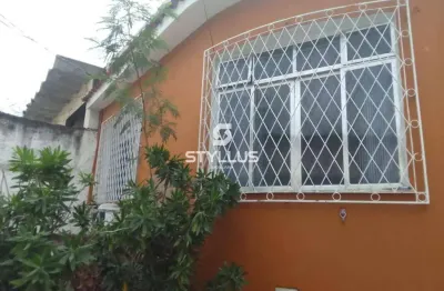 Casa com 4 quartos à venda na rua alzira valdetaro, sampaio, rio de janeiro, 150 m2 por r$ 300.000