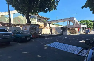Apartamento com 2 quartos à venda na avenida pastor martin luther king jr, tomás coelho, rio de janeiro, 48 m2 por r$ 130.000