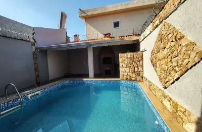 Casa com 2 quartos à venda na Vila Caiçara, Praia Grande 