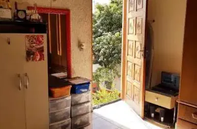 Casa com 2 quartos à venda na Rua Cerqueira César, Vila Menck, Osasco