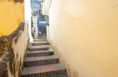 Locação | casa com 2 dormitório, sala, cozinha, quintal, piqueri