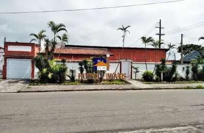 Casa excelente c/ 4 dormitórios e piscina (aceita permuta e automóvel).