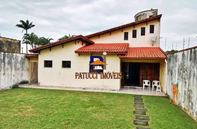 Casa maravilhosa com terreno gigantesco - pé direito alto lugar nobre !!