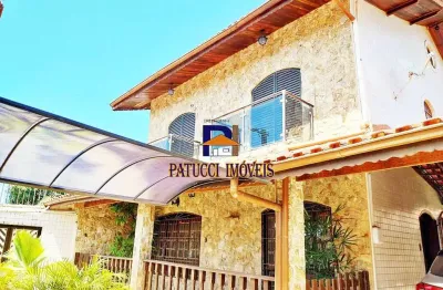 Lindo sobrado com 03 dormitórios (sendo 01 suíte)! sobrado estilo colonial.