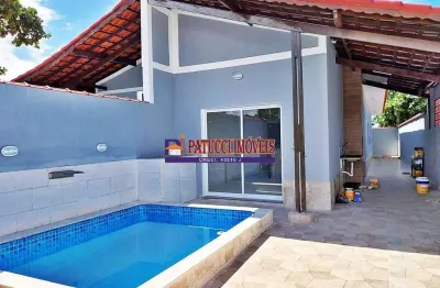 Casa com 03 dormitórios e piscina! totalmente revitalizada - perto do mar!
