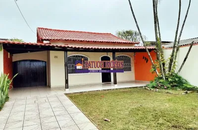 Casa a 170m do mar com quintal amplo e espaço para piscina! - lote inteiro.