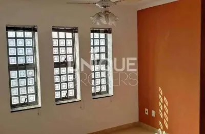 Casa com 3 quartos à venda na Avenida Presidente Castelo Branco, 1961, Jardim São Matheus, Vinhedo