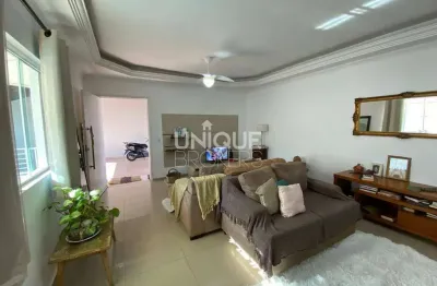 Casa com 3 quartos à venda na Rua Ernesto Pincinato, 49, Jardim Quintas das Videiras, Jundiaí