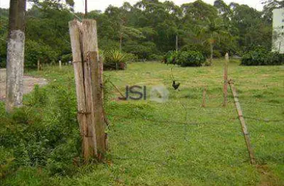 Terreno à venda na Estrada da Hungria, Três Montanhas, Osasco