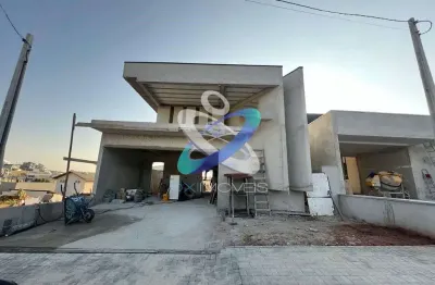 Sobrado com 3 dormitórios à venda, 125 m² por R$ 895.000 - Reserva do Vale - Caçapava/SP