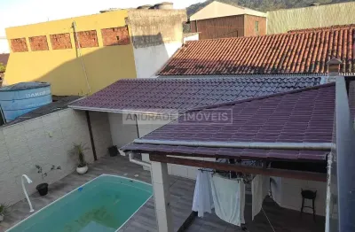 Casa com 2 quartos à venda no Espinheiros, Itajaí 
