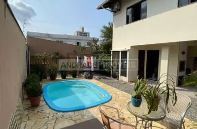 Casa com 3 quartos à venda no Dom Bosco, Itajaí 