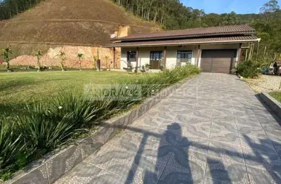 Casa com 3 quartos à venda no Espinheiros, Itajaí 