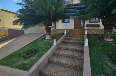 Linda casa de 03 dormitórios à venda no condomínio ville de france em itatiba/sp