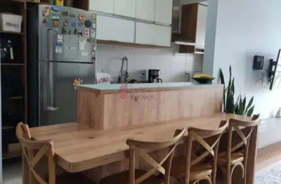 Apartamento à venda no condomínio bosque dos juritis no bairro medeiros em jundiaí/sp