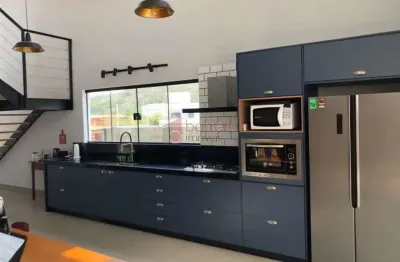 Casa sobrado com 03 dormitórios à venda no condomínio ibi aram ii - itupeva/sp.