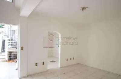 Casa a venda em jundiaí sp vila mafalda 156m² 3 dorms. 2 salas. 1 cozinha. 2 banheiros. terraço amplo. 1 vaga. bem localizado!