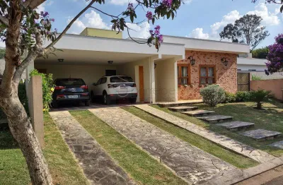 Linda casa térrea em condominio piccolo villagio - centro - louveira - sp