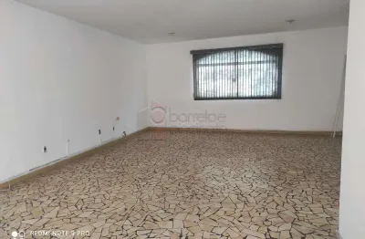 Sala comercial para alugar na Rua Baronesa Do Japi, Sala 01 Frente, --, Bela Vista, Jundiaí