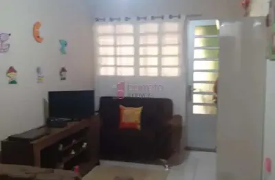 Casa térrea á venda no bairro parque almerinda chaves em jundiaí/sp