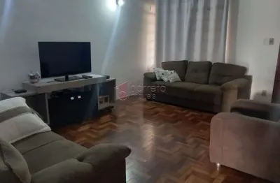 Casa térrea à venda no bairro caxambú em jundiaí/sp