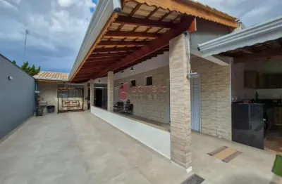 Casa térrea com 2 suítes à venda no parque da represa - jundiaí/sp