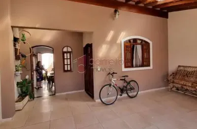 Casa térrea à venda no bairro almerinda chaves em jundiaí/sp