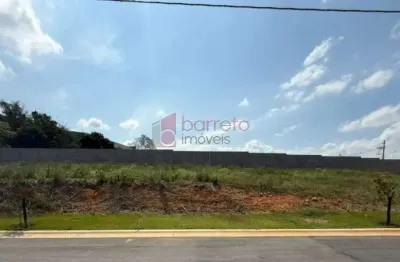 Terreno com ótima topografia à venda no condomínio reserva di tamai em louveira/sp