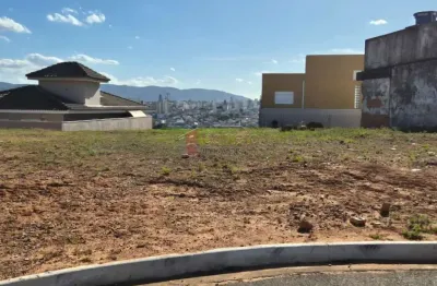 Terreno em condomínio fechado à venda na Rua Gonçalves Dias, Quadra B, --, Vila Aparecida, Jundiaí