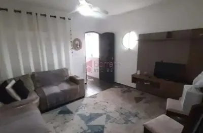 Casa à venda no setor industrial - chácaras santa martha - várzea paulista/sp