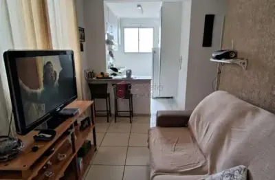 Apartamento térreo à venda no condomínio parque jamile na vila hortolândia em jundiaí/sp