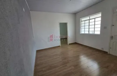 Casa térrea com edícula para locação na ponte são joão - jundiaí/sp