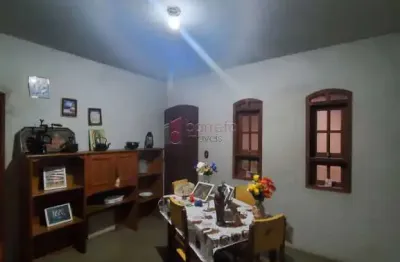 Casa assobradada à venda no jardim paulista em várzea paulista/sp