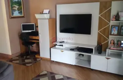 Sobrado à venda no parque residencial eloy chaves em jundiaí/sp