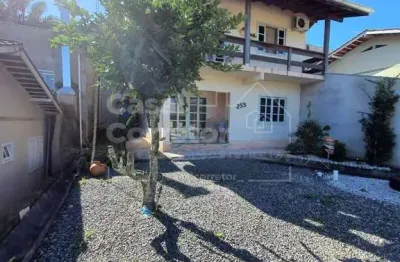 Casa à venda no bairro santa terezinha - brusque/sc