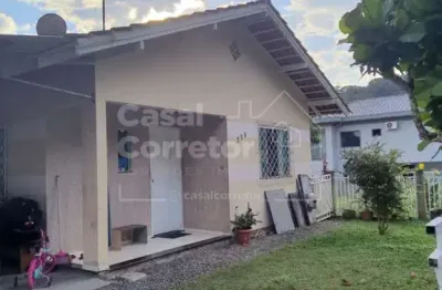 Casa com 8 quartos à venda no Santa Terezinha, Brusque 