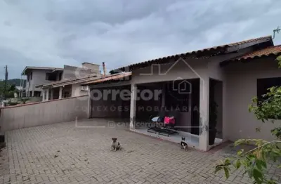 Casa com 4 quartos à venda no Limoeiro, Brusque 