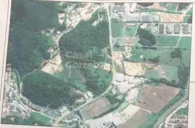 Terreno à venda no Bateas, Brusque 