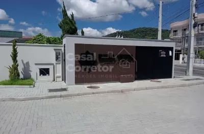 Terreno de 423m² em condomínio fechado – segurança e valorização